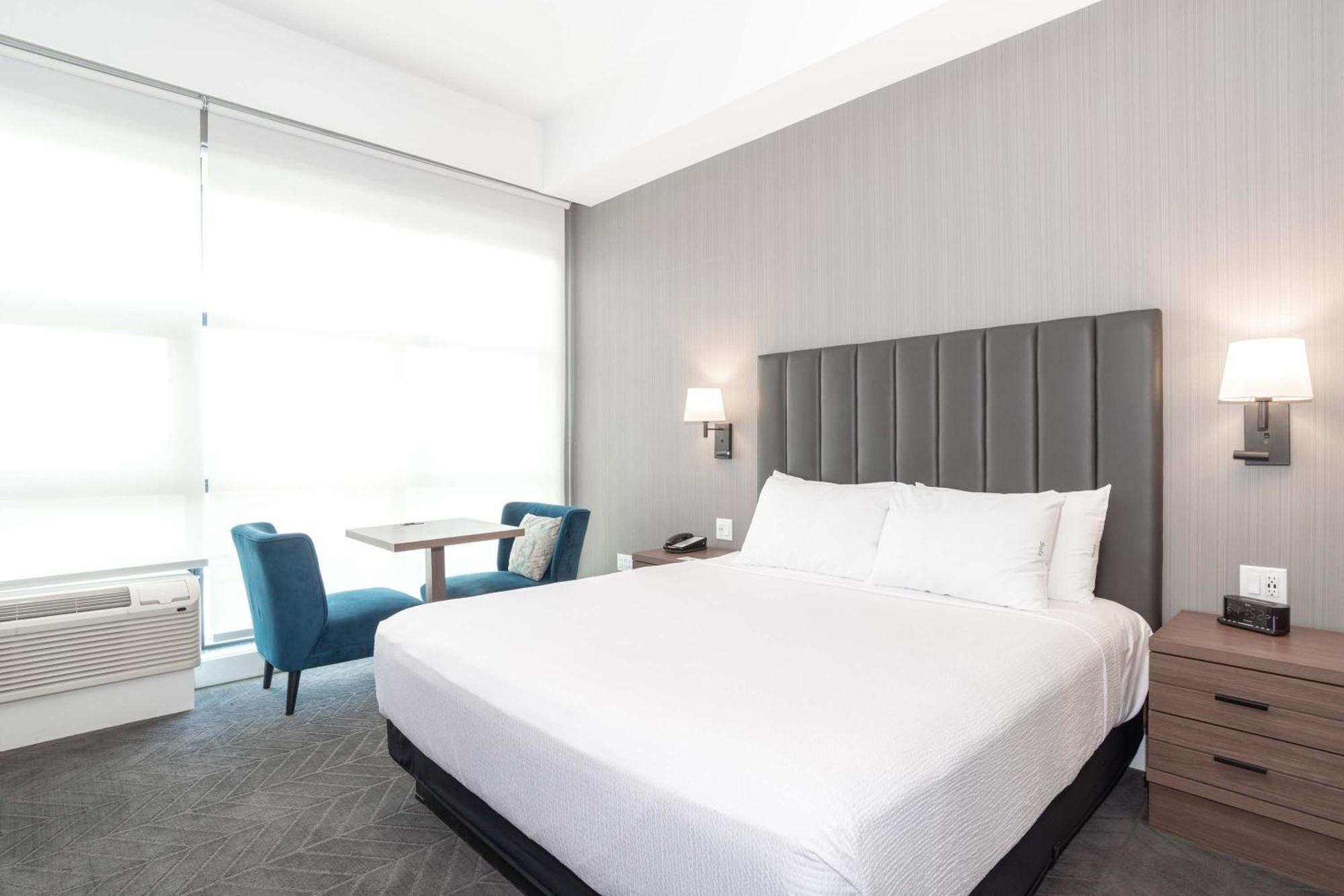 Sandman Signature Saskatoon South Hotel Екстериор снимка