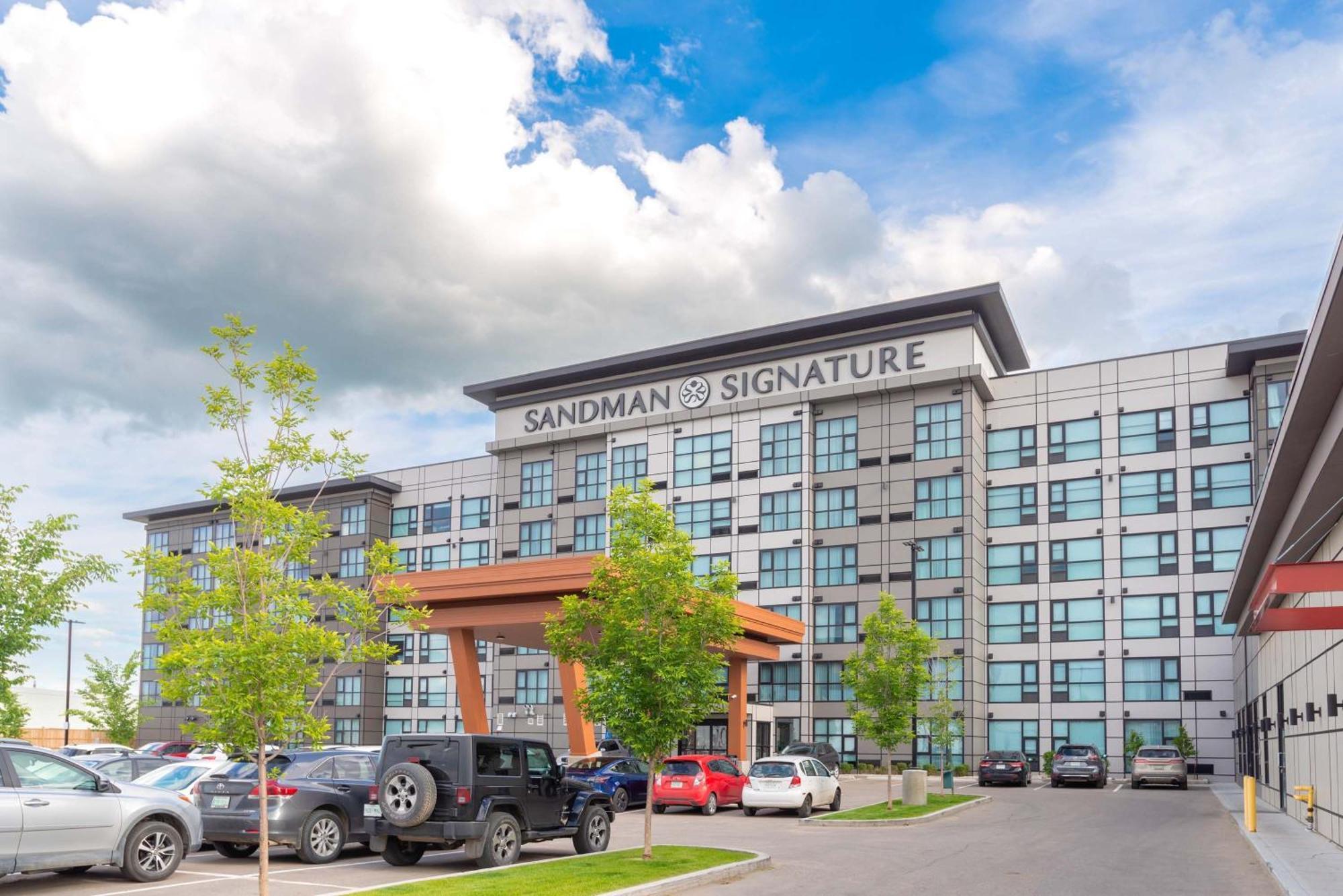 Sandman Signature Saskatoon South Hotel Екстериор снимка